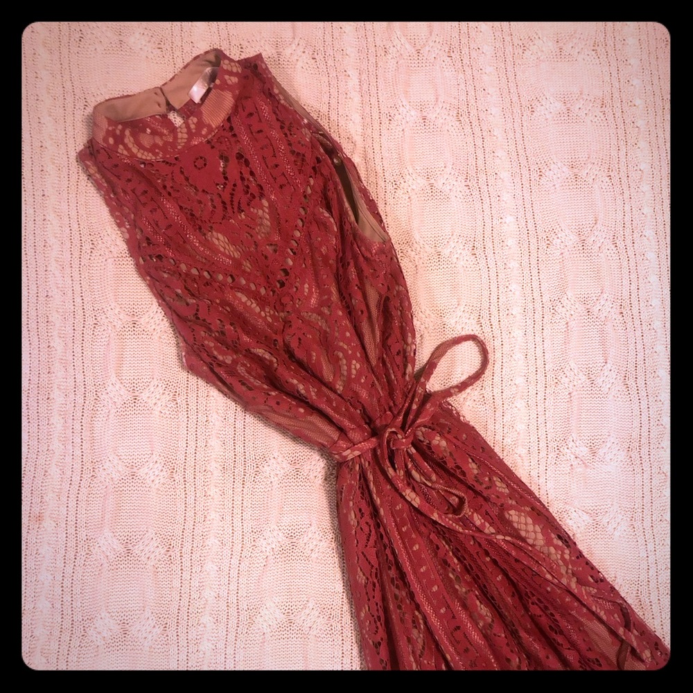 Wayf Lace Midi Dress